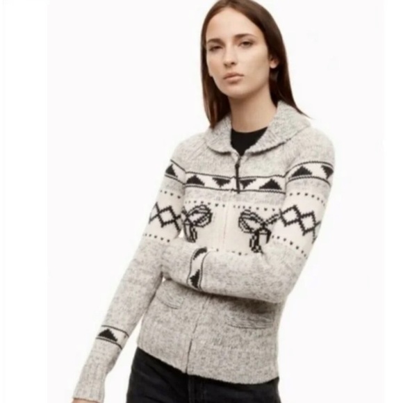 Aritzia TNA Cowichan Y2K wool sweater beige - Picture 10 of 11